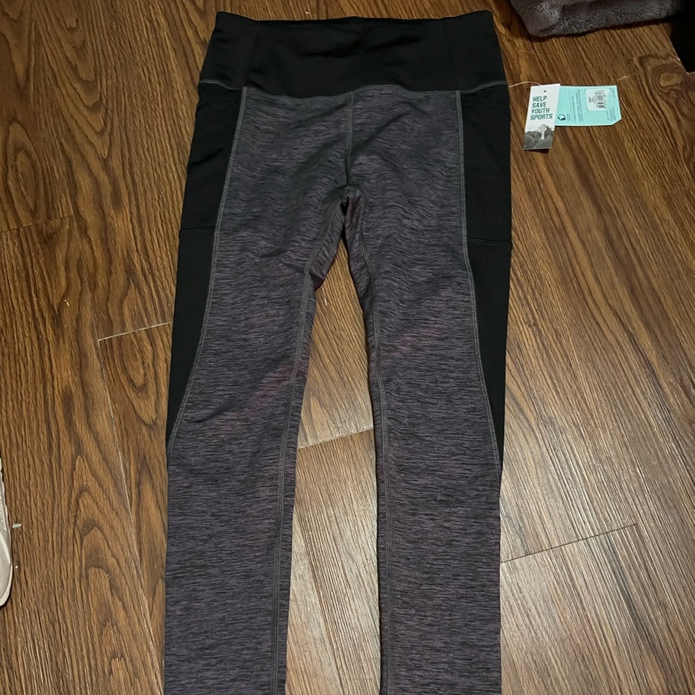 legging from Dicks sporting goods. Size small never worn